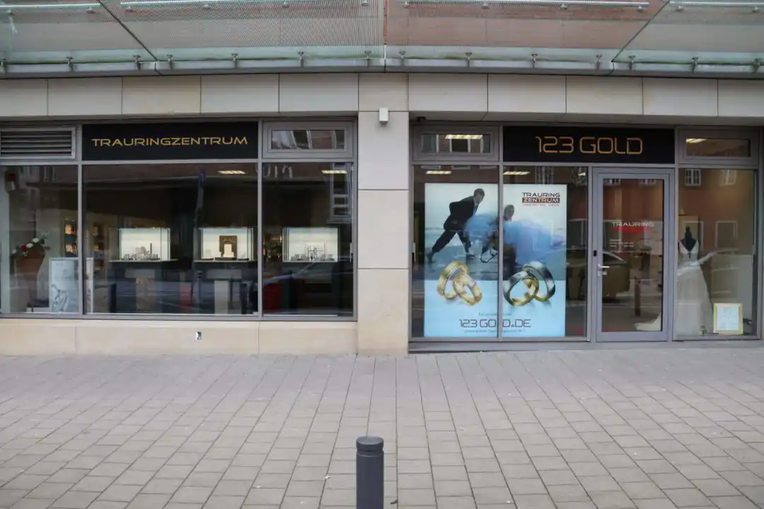 Eingang vom Trauring-Zentrum Kiel